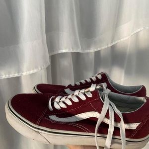 Max mayfield stranger things shoes maroons or burgundy vans old skool